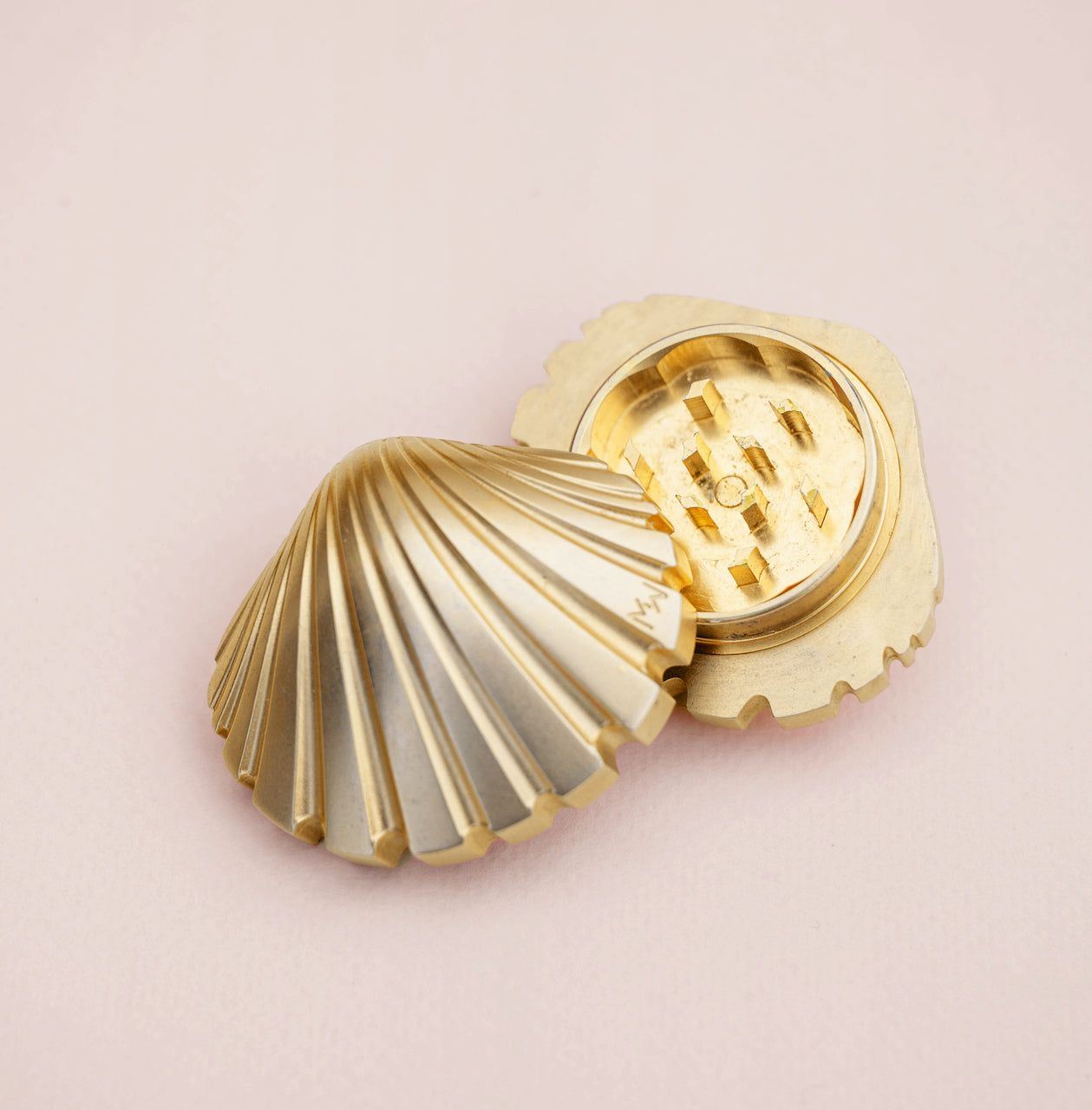 Best gold seashell grinder from MISSWEED